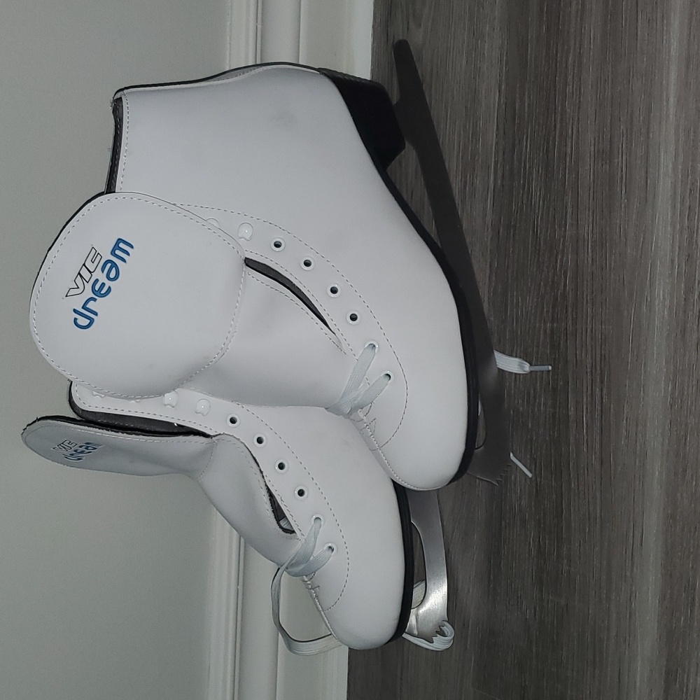 Women's white figure skates